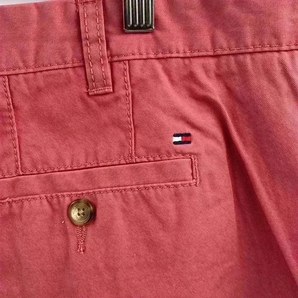 Tommy Hilfiger Men's 40W Pink Salmon Flat Front shorts 100% Cotton - Picture 3 of 9